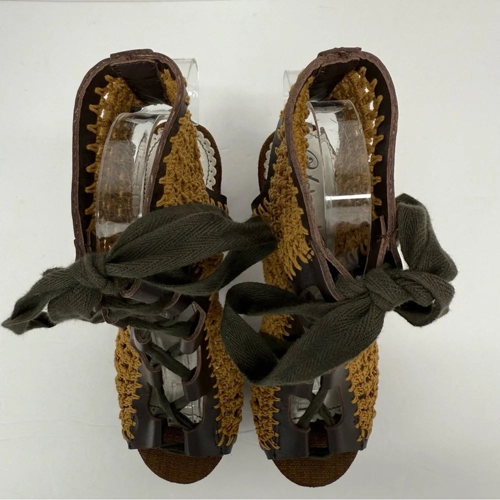 Unleashed size 6.5 Women’s Brown Tan Crochet Boho Hippie Lace Up Platform Heels
